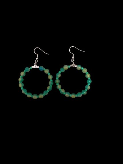 Strahlende Eleganz: Grüne Perlen-Creolen für einen einzigartigen Look!!