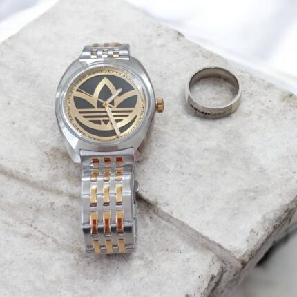 Herren-Set: Stylische Uhr mit Edelstahl-Ring.